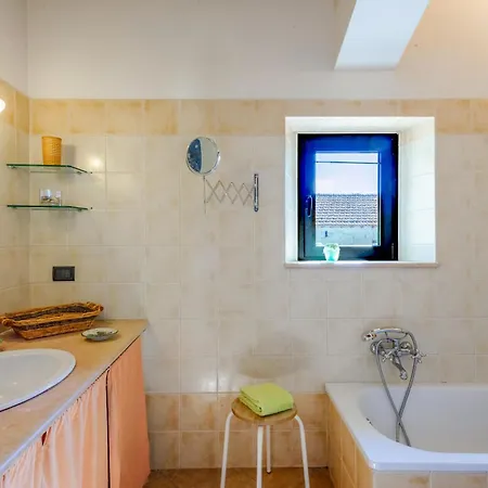 Holiday home Amazing In With Wifi *